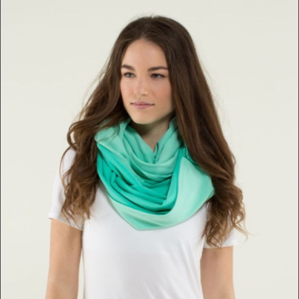 Lululemon Vinyasa Scarf